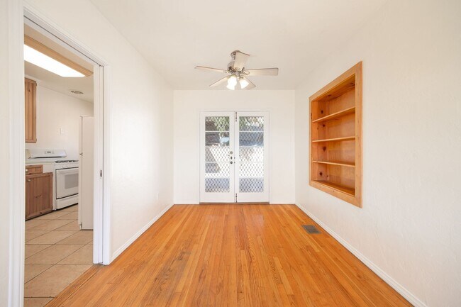 Building Photo - Recently Upgraded Detached Home with Large...