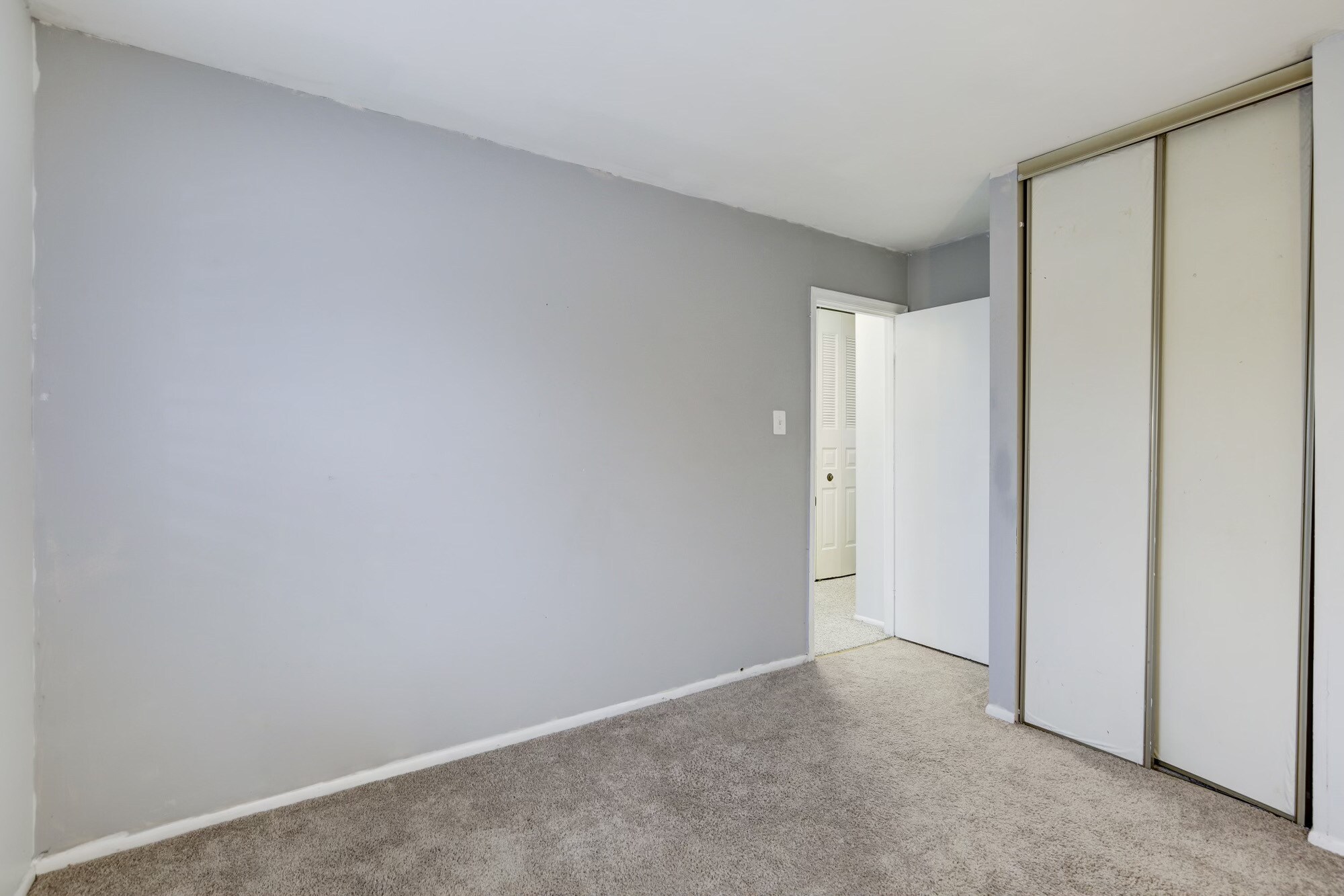 Bedroom 2 - Next to Bedroom 1 - 8427 Snowden Oaks Plz