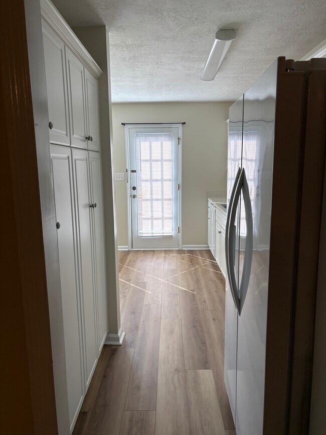 Building Photo - 1510 Abby Way
