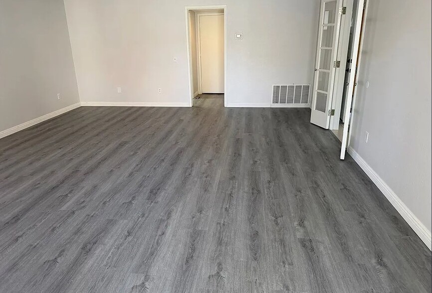 Building Photo - 24336 Gitano Dr