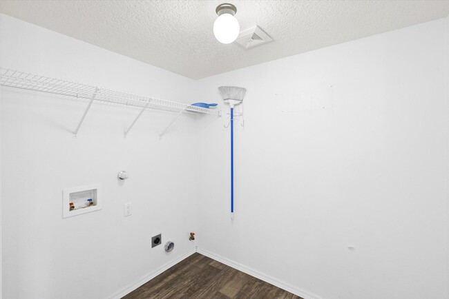Building Photo - 4520 Ambrose Alday Loop SE
