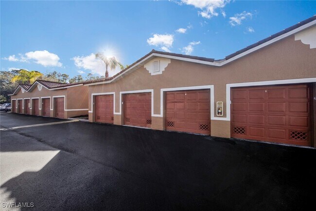 Building Photo - 1830 Florida Club Cir