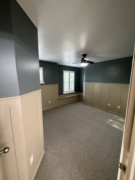 Building Photo - 1138 Kensington Dr