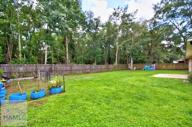 Building Photo - 173 Arlen Dr