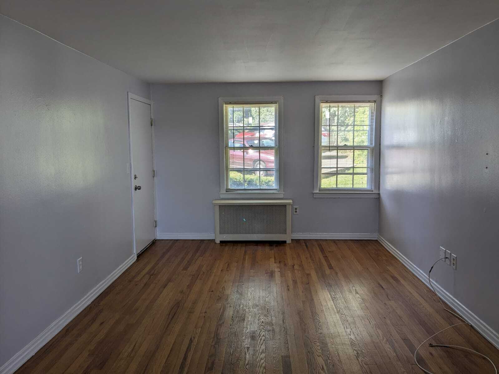 Building Photo - 13 Clarmore Dr