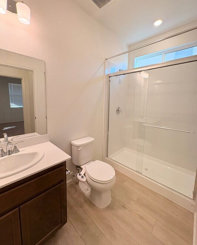 Building Photo - 2 WEEKS FREE RENT December Special - Beautiful 2 Story Home Ready To Be Home!