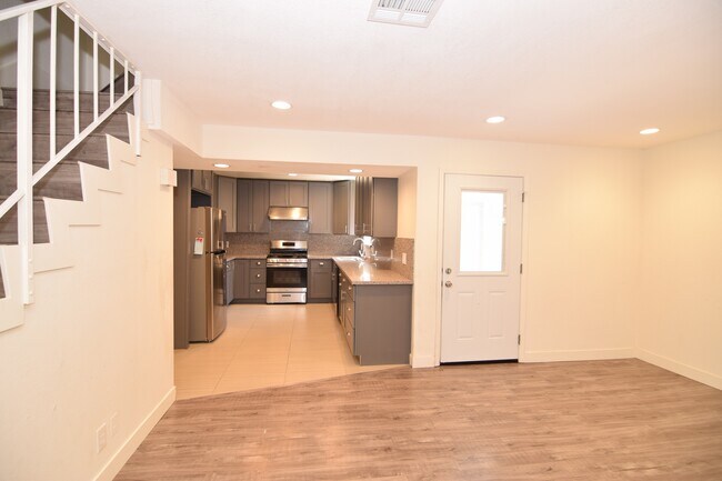 Building Photo - New with a View: This Property is just right for You!