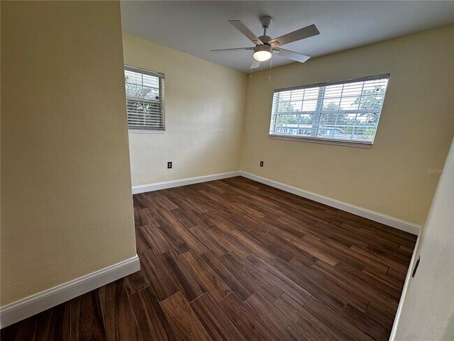 Building Photo - 8933 Narcissus Ave