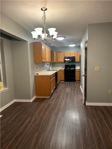 Building Photo - 580 Rosebud Cir