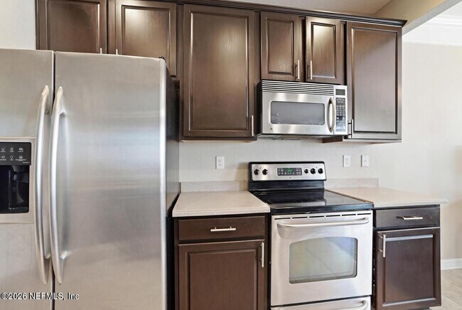 Building Photo - 4008 Lionheart Dr