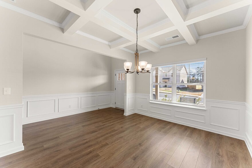 Building Photo - 755 Lakehaven Ln