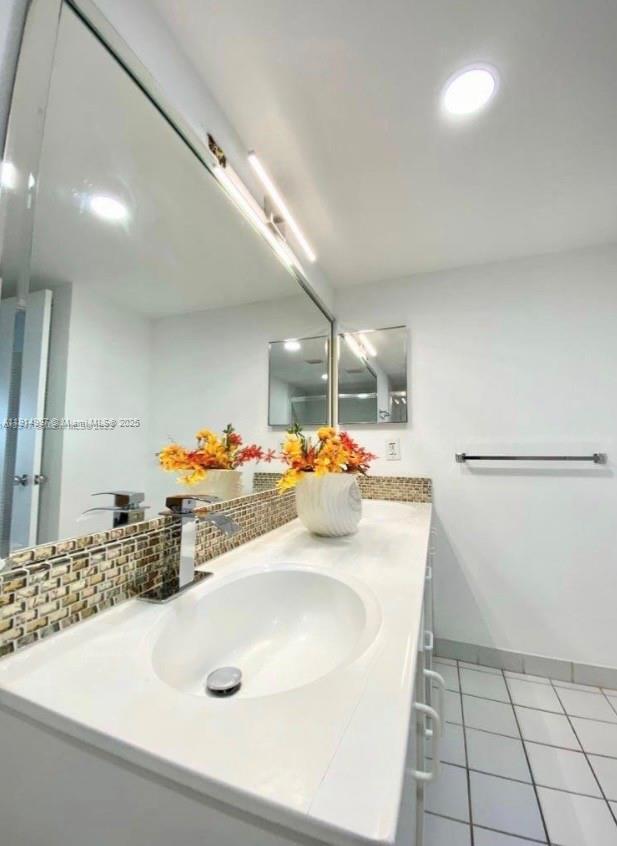 Building Photo - 3300 NE 191st St