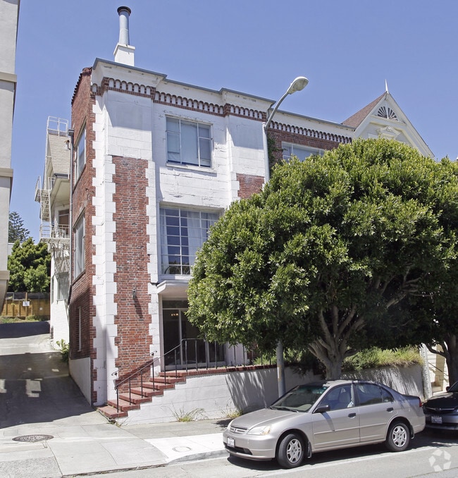 Primary Photo - 3010 Clay St