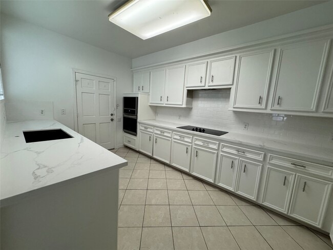 Building Photo - 11842 Taylorcrest Rd