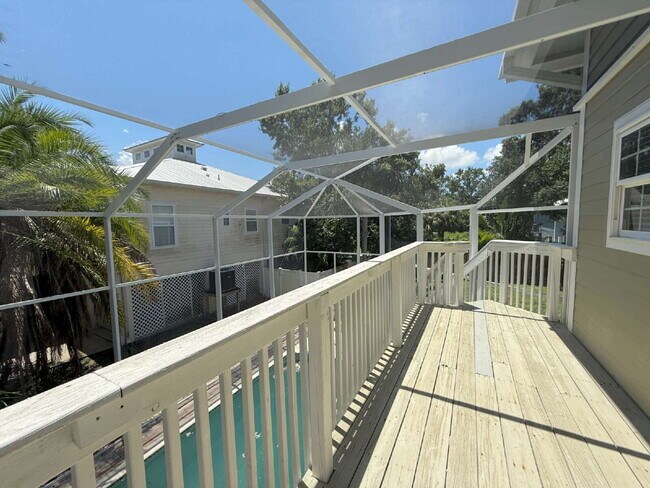 Building Photo - 7808 Bay Dr