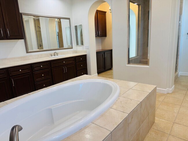Building Photo - 3273 Canopy Dr