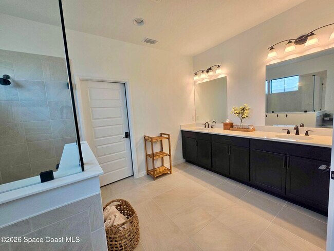 Building Photo - 2717 Kamin Dr