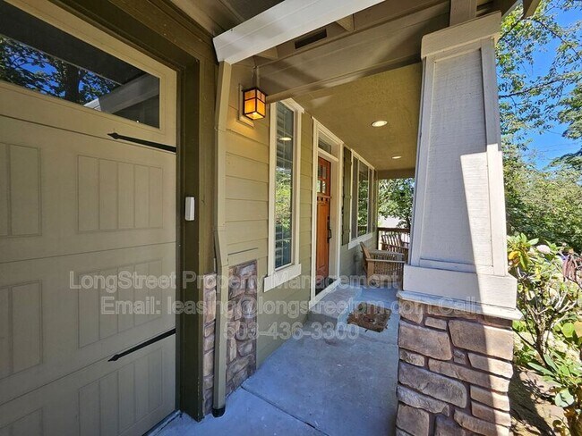 Building Photo - 11819 SW 60th Ave
