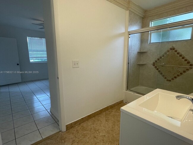 Building Photo - 4420 NW 60th St