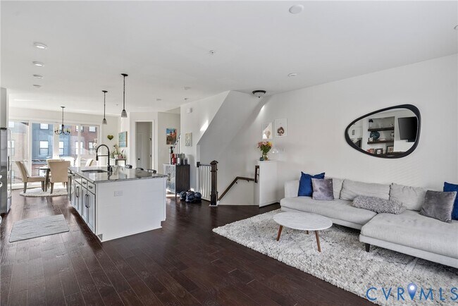 Building Photo - 5271 Old Main St