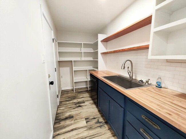 Building Photo - 4428 28th St