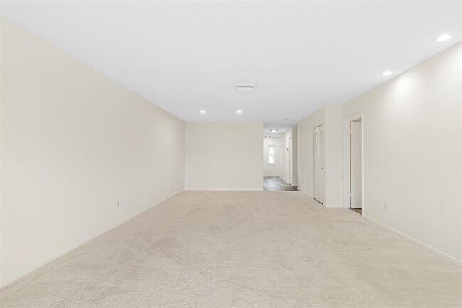 Building Photo - 21863 Arriba Real