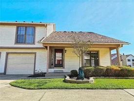 Building Photo - 1492 Sanzon Dr