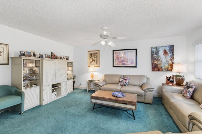 Building Photo - 213 Waterford Cresent