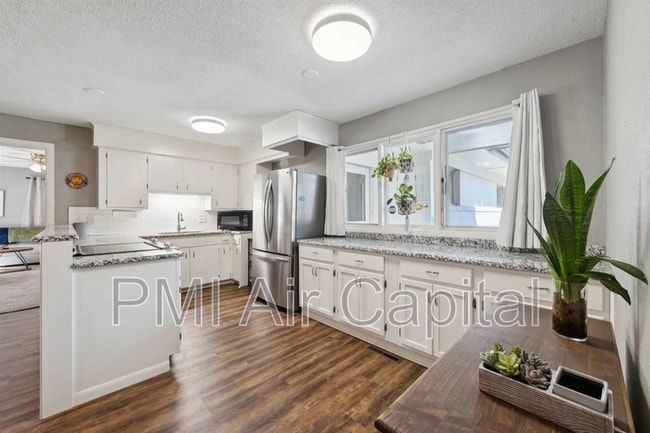 Building Photo - 1917 N Edgemoor St