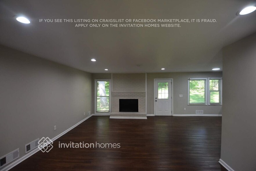 Building Photo - 4091 Wrexham Dr SW