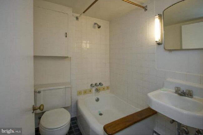 Building Photo - 10A Stoney Hill Rd