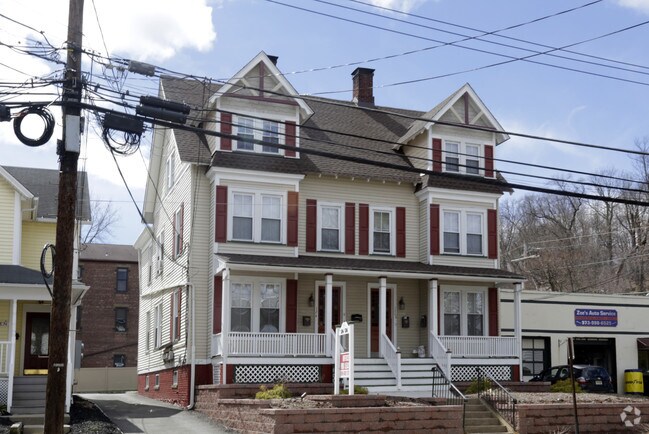 Primary Photo - 124-126 Washington St
