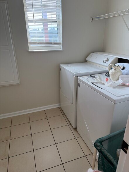 Building Photo - 6318 Sky Song Ln