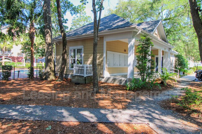 Building Photo - 600 Bucksley Ln