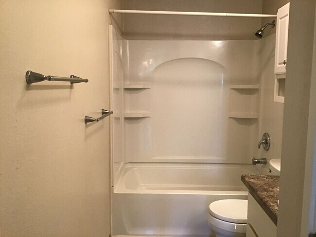 Building Photo - Apartment in Carson Park Condominium