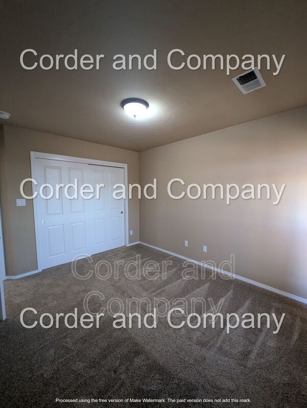 Building Photo - 940 Sellers Dr NE