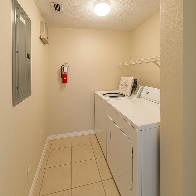 Building Photo - 2730 Anzio Ct
