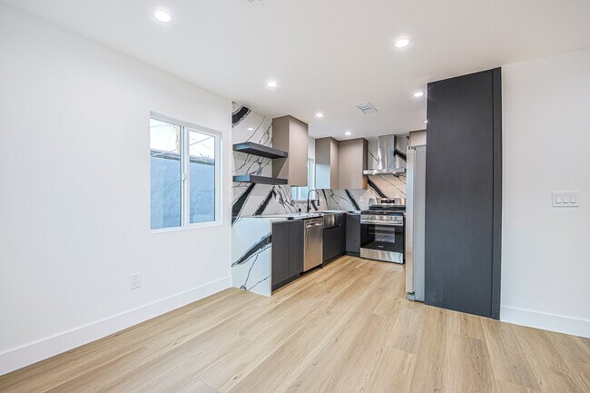 Building Photo - 4573 Triggs St