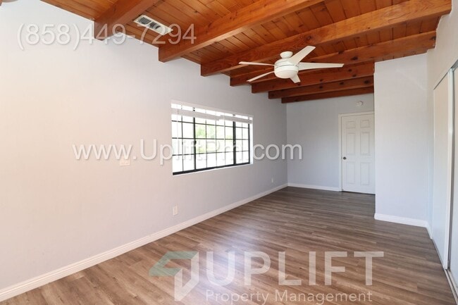 Building Photo - Casita Way (4025)