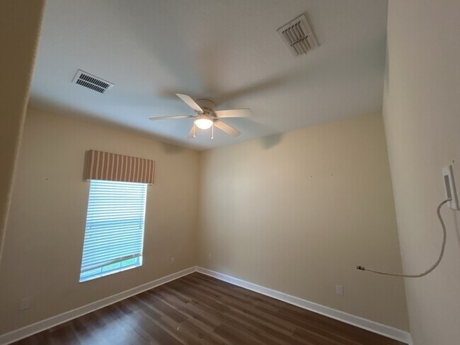 Building Photo - 8965 California Palm Rd