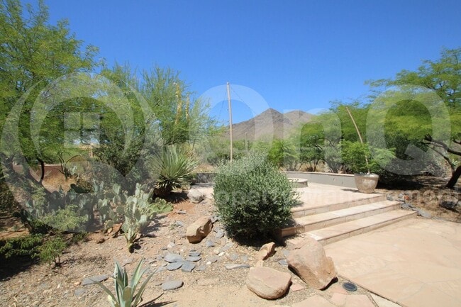 Building Photo - 5844 E Carefree Mountain Dr