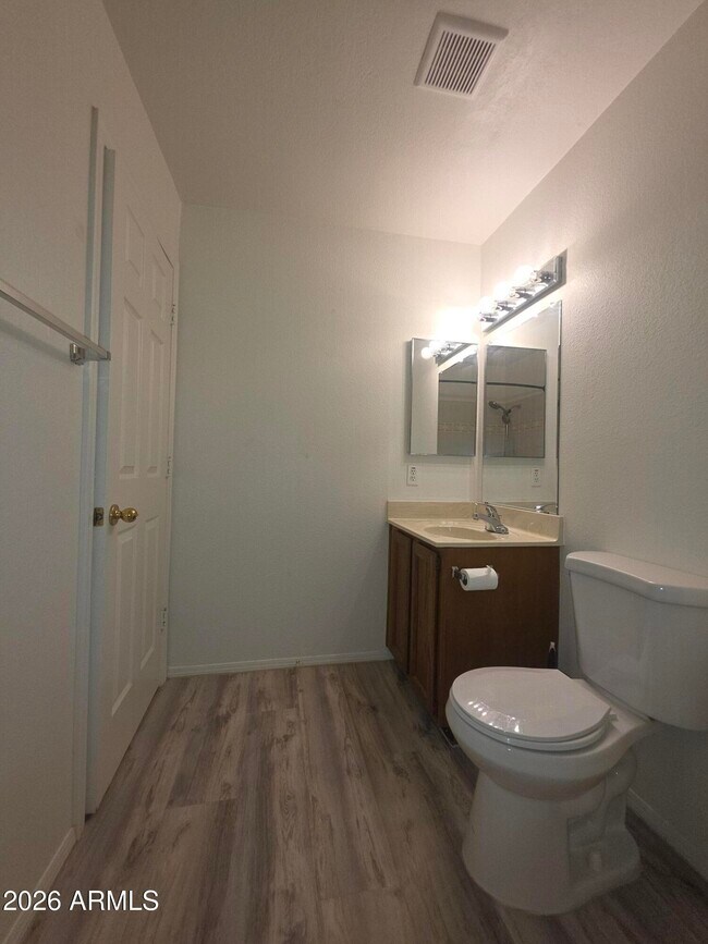 Building Photo - 2333 E Southern Ave