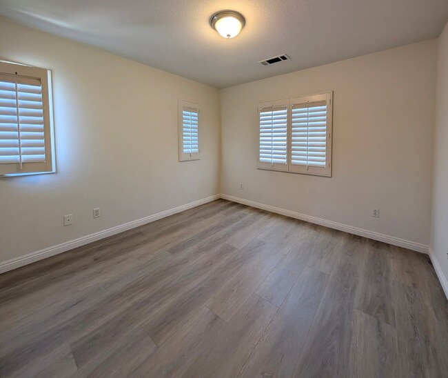 Building Photo - College Park Chino 4 bed 2.5 bath