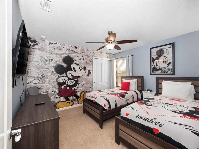 Building Photo - 8825 Rhodes St