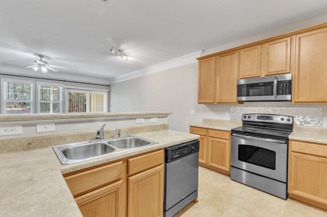 Building Photo - Charming 3-bedroom, 2-bathroom home nestled in the heart of Wake Forest