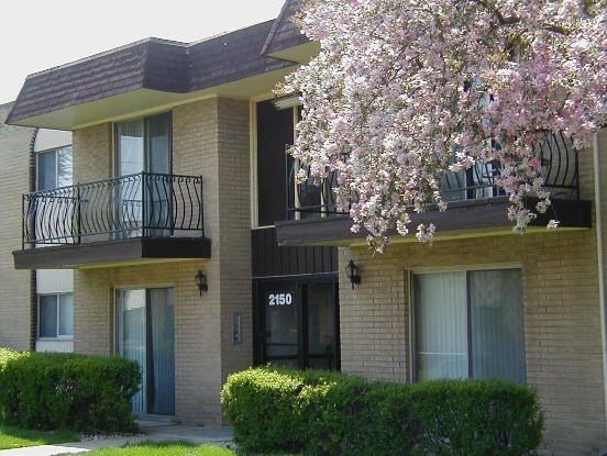 Building Photo - PIMA LANSING LLC