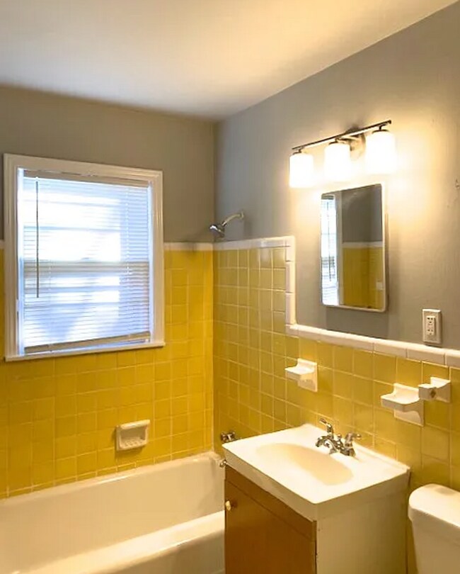 Building Photo - Two bedroom bungalow in The Village