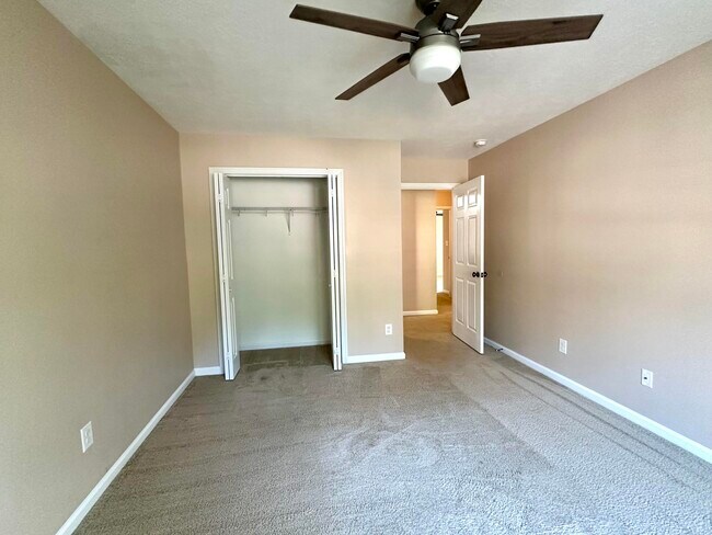 Building Photo - 960 Watermark Dr