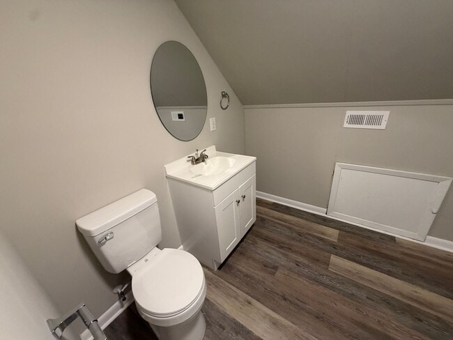 Building Photo - 3912 Pinalto Dr