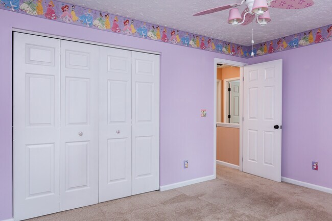 Building Photo - 206 Maumee Ct